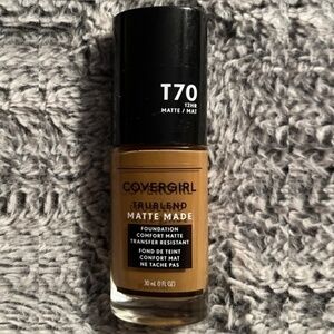 💖3/$15💖 CoverGirl Trublend Matte Made Foundation T70 Caramel 12hr Oil-Free